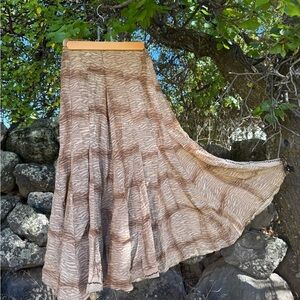 Elegant Brown Fun Print Flowy %100 Silk Pants M/L Elastic in Back